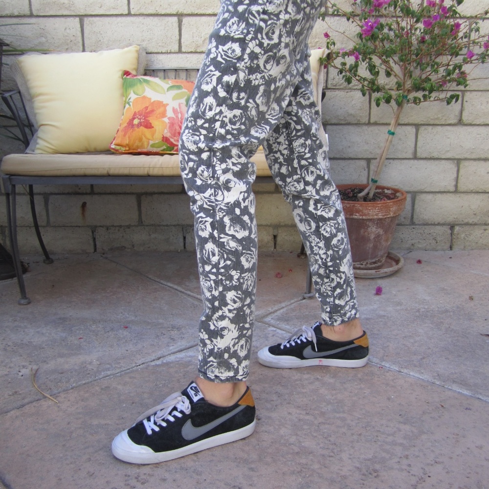 Forever 21 Floral Skinny Jeans